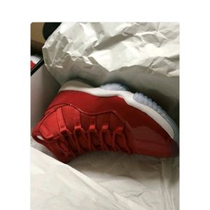 Meet your Posher, Ayana